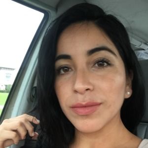 Meet your Posher, Stefany